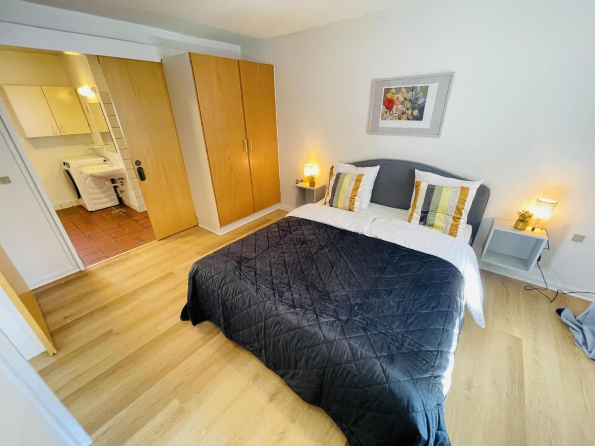 Aday - Central Terrace Apartment In Hjørring Esterno foto